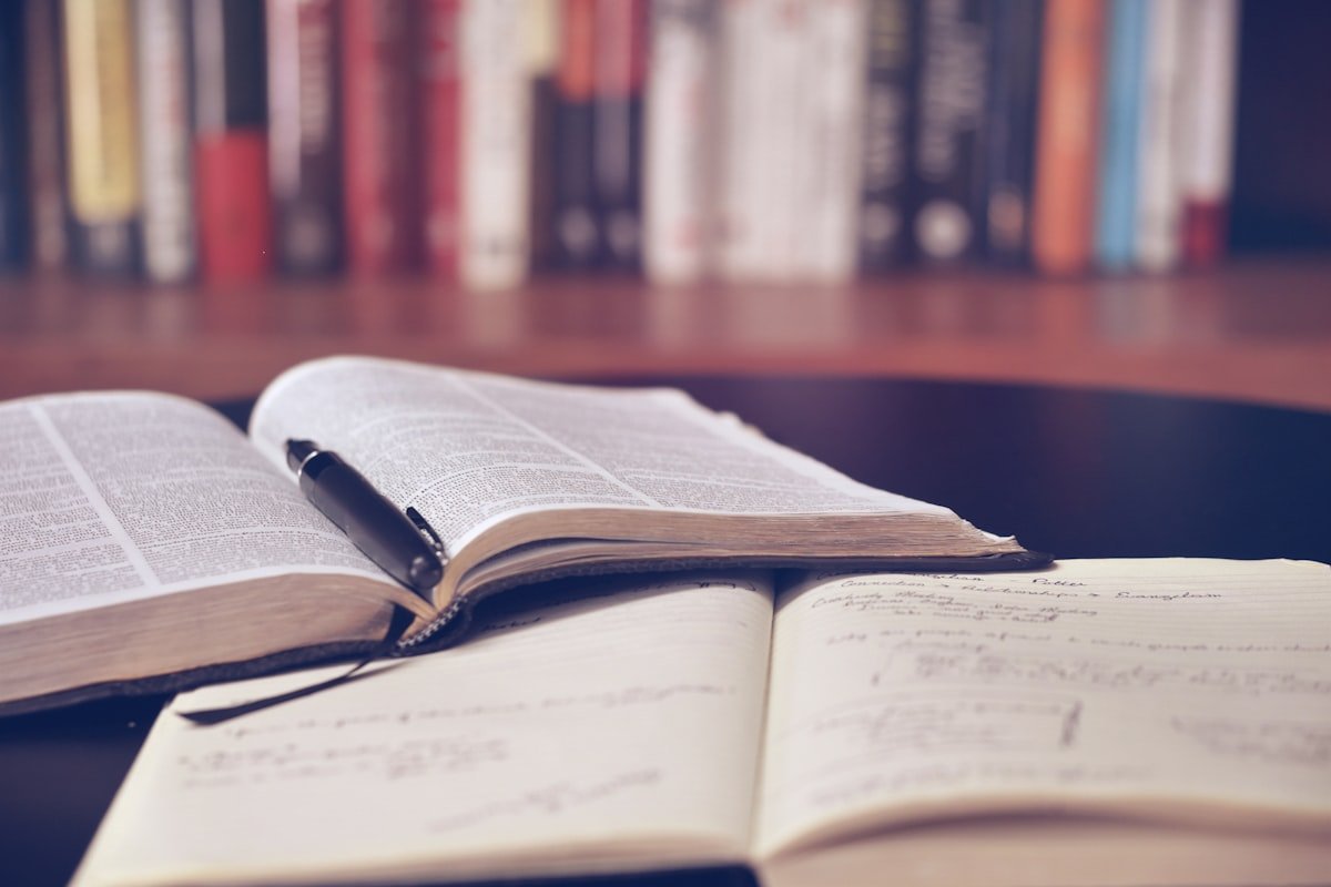 Legal Contract Drafting Services